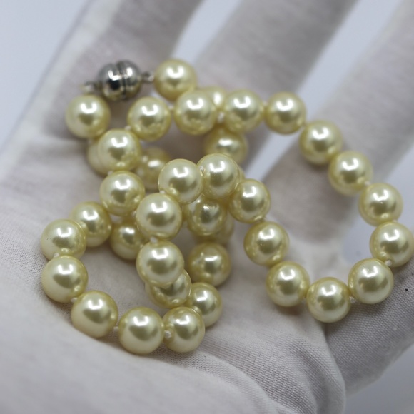 South Sea Pearl Necklace - Picture 4 of 8